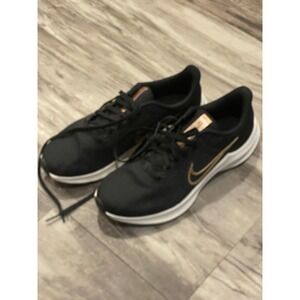 Womens Nike Downshifter 11 Trainer size 7.6